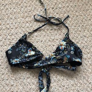 NWOT bathing suit top